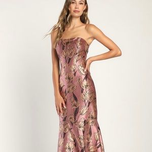 Lulus | Mauve Floral Jacquard Strapless Gown
